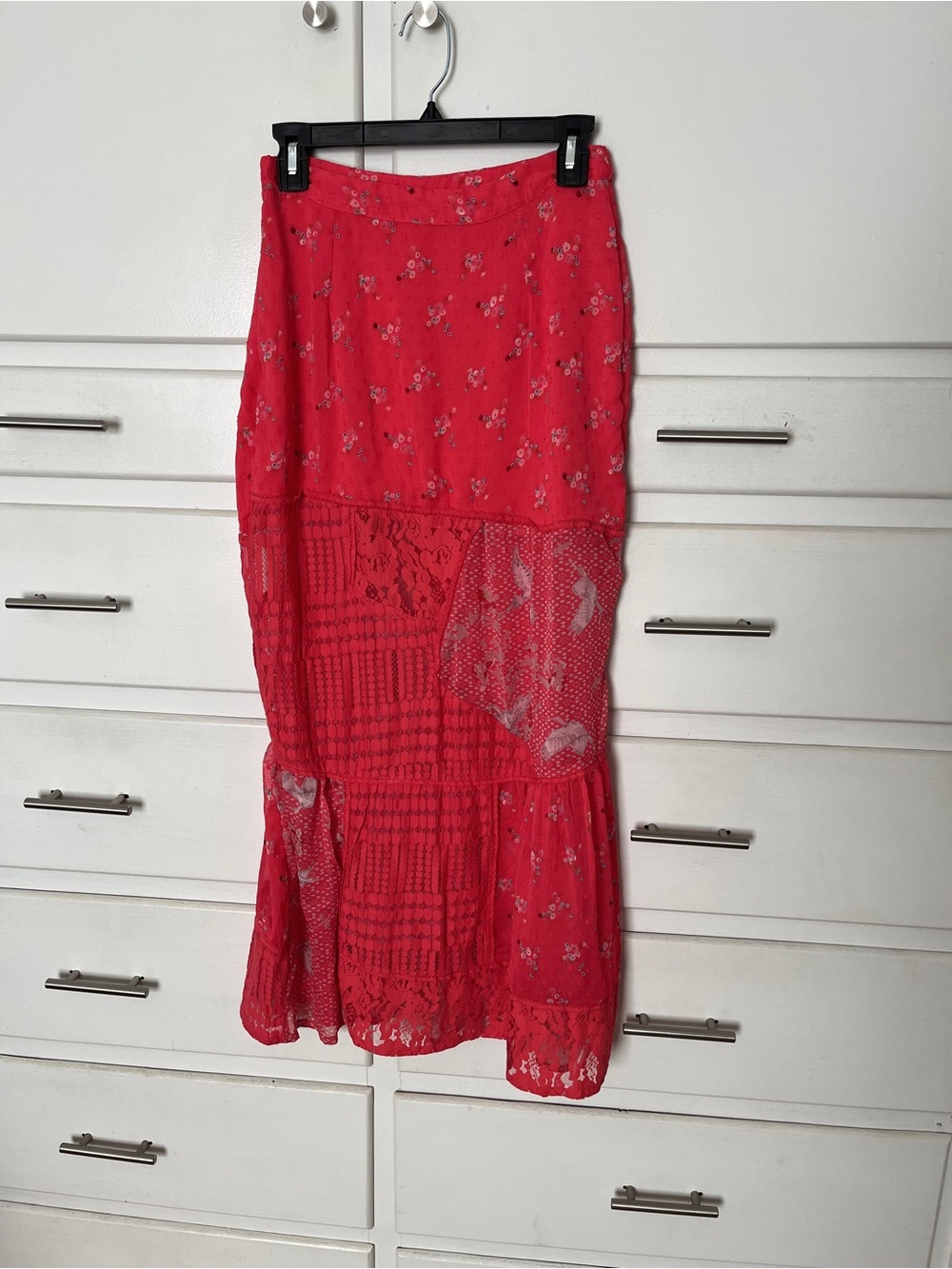 Free People Daniella poppy red floral Tiered Lace Maxi Skirt size small - Picture 8 of 14
